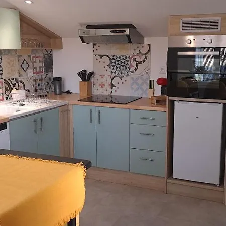Appartement 35m2 En Rdc Avec Terrasse *